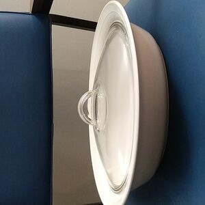 CORNING WARE CASUAL ELEGANCE L-32 WHITE COVERED 2 Qt SERVING DISH WITH LID